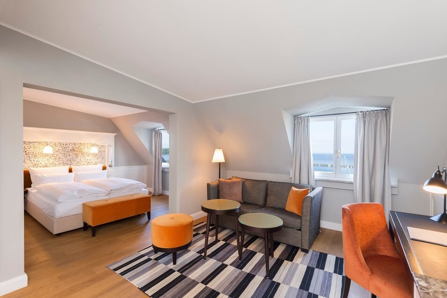 chambre-double-confortable-hotel-de-charme-cyclotourisme-europe