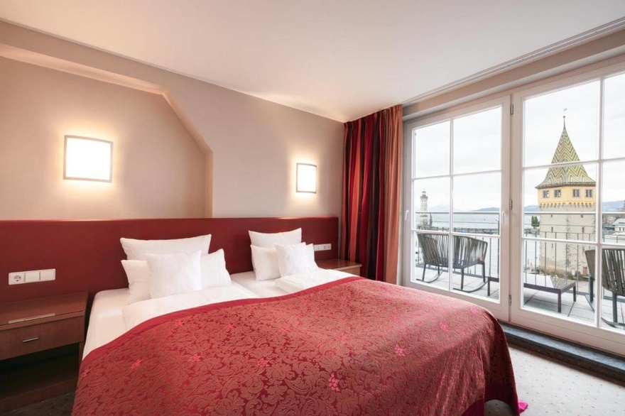 chambre-moderne-hotel-de-charme-lindau-sejour-plein-air-suisse-lac-de-constance