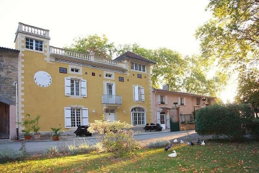 Votre hébergement à Bram