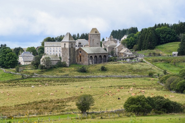 Le Chemin de Compostelle en rando liberté : Du Puy-en-Velay à Aumont Aubrac