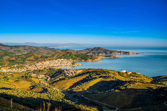 vacances-famille-voyage-multiactive-ane-velo-randonnee-nature-sportive-collioure-cadaques