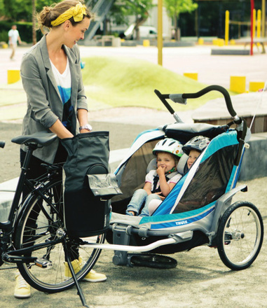 remorque Thule Chariot Cross 2 pour séjour vélo en famille