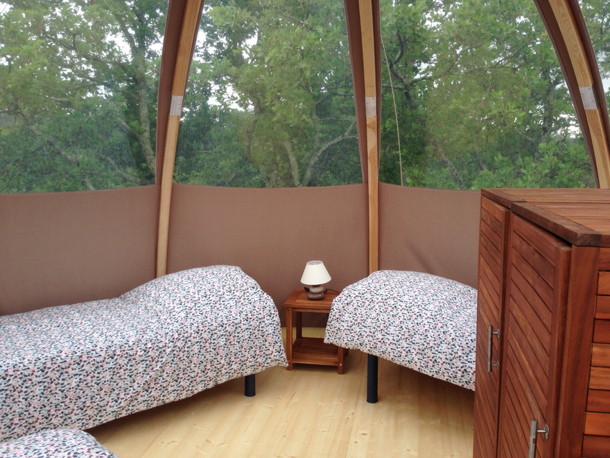 hebergement-insolite-camping-nature-randonnee-parc-regional-naturel-france