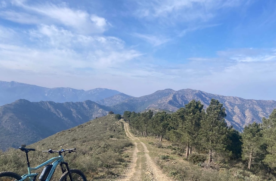 séjour à vélo sur la côté vermeille dans les pyréneés orientales avec gastronomie baignade dans le sud de la france