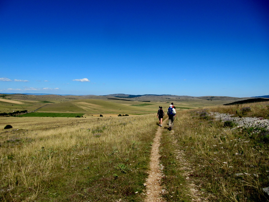 causse-trek-randonnee-france-cevennes-sejour-vacances