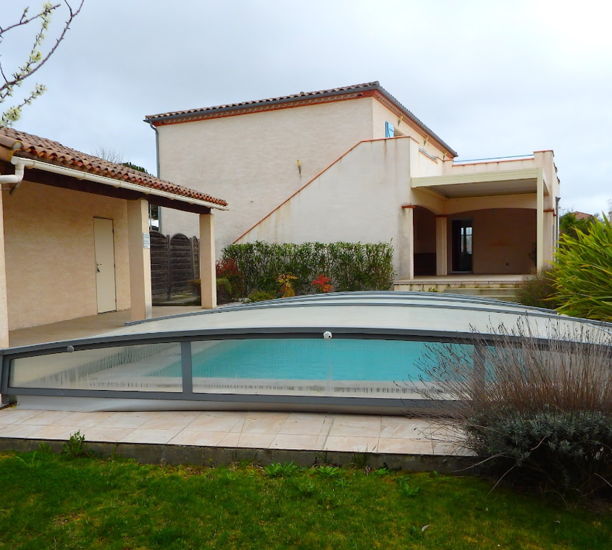 voyage-velo-hebergement-hotel-vin-restaurant- bar-room-chambre-accueil-piscine