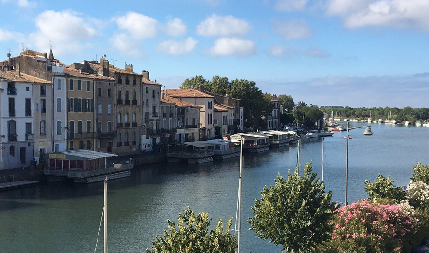 hebergement-partenaire-a-agde-hotel-vue-depuis-une-chambre