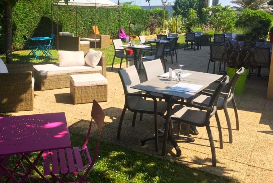 Terrasse, bar, restaurant, dîner, hôtel, halte, essentiel, veloMarmande