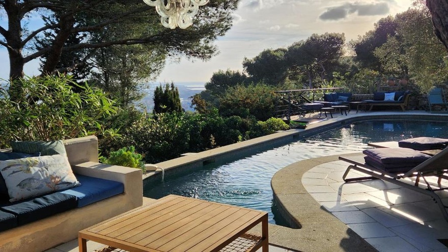 vin-chambre-room-hotel-hebergement-luxe-restauration-velo-canaldumidi