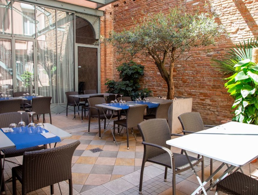 hebergement-gamme-privilège-toulouse-terrasse-exterieure