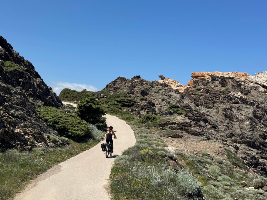 Luxury gravel cycling along the Catalan coast