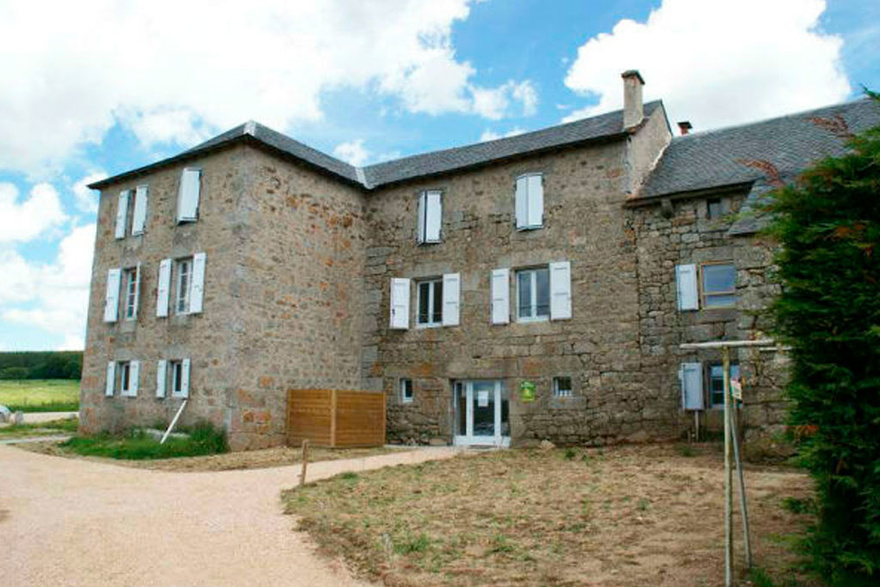 Notre chambre d'hôtes partenaire à Chanaleilles - Gamme Essentiel maison-dhotes-france-compostelle-sejour-randonnee-pedestre