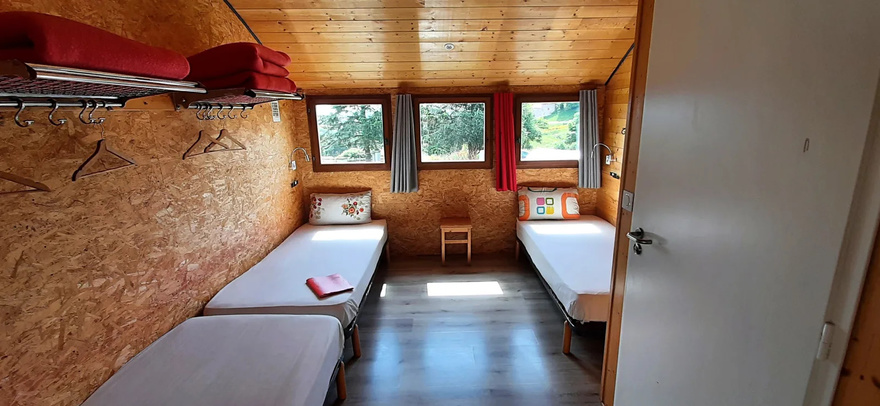 nature-vert-eco-durable-chambre-double-tourisme-vacance-compostelle-terroir-liberte-libre-verdure-hotel