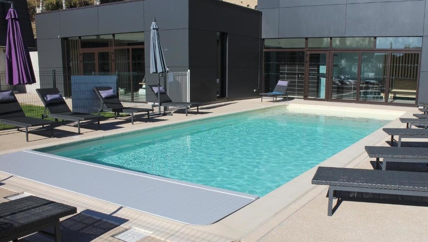 Piscine - Gamme Privilège piscine-spa-luxe-detente-aubrac-rando-verdure