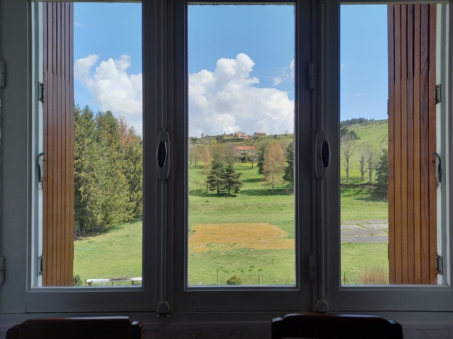 Vue Jardin - Gamme Essentiel rando-marche-nature-animaux-ferme-maison-hote-hebergement-hotel-compostelle