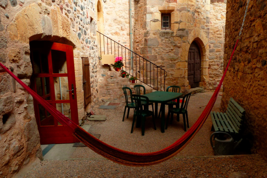 hebergement-hotel-voyage-rando-nature-village-local-tradition