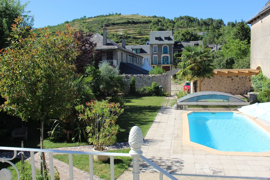 hebergement-hotel-voyage-rando-nature-village-local-tradition