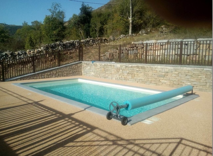 hebergement-sejour-famille-piscine-cevennes