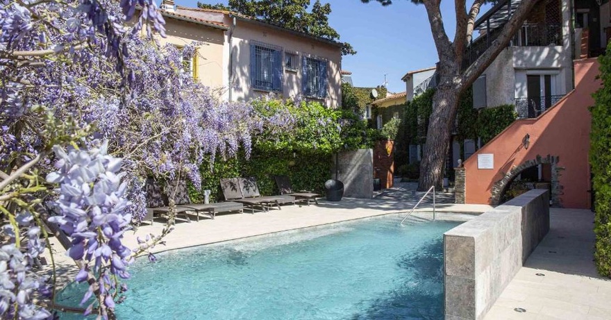 vin-chambre-room-hotel-hebergement-collioure-restauration-rando