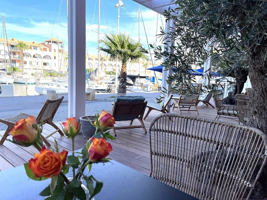 bar-restaurant-leucate-gamme-essentiel-chambres-d-hotes-canal-de-la-garonne-a-velo-nature-occitane