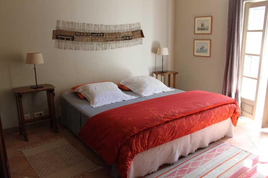 voyage-hebergement-restauration-hotel-room-compostelle