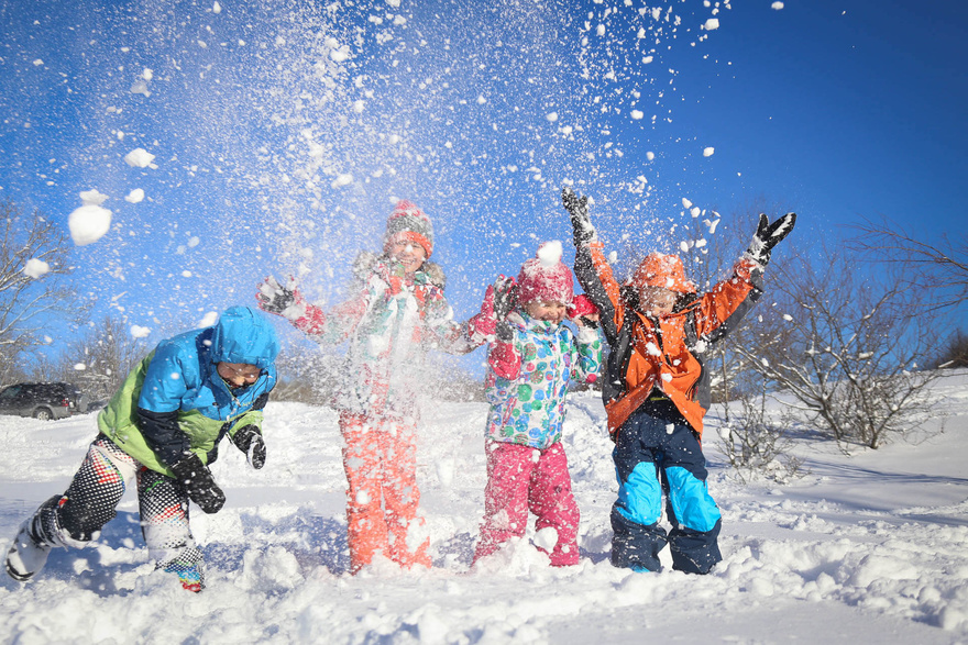 séjour-multi-activités-vercors-hiver-trappeur-traineau-neige-ski-enfant-montagne-igloo-groupe