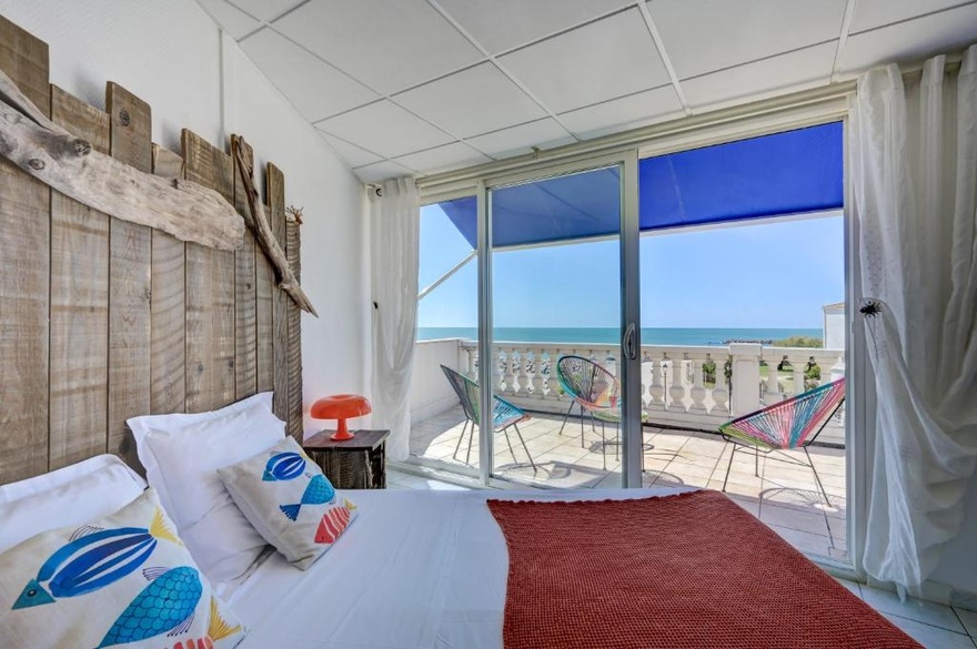 Chambre double Hotel Camille St Maries de la Mer
