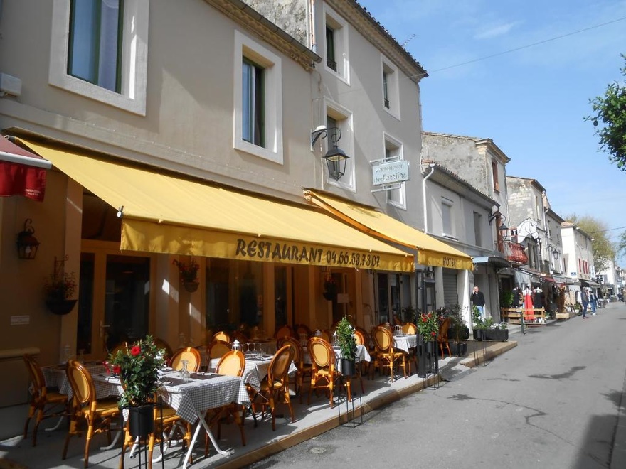 Terrasse Hôtel chez Carrière Aigues Mortes