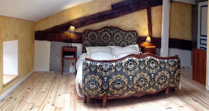 hebergement-de-qualite-a-la-montagne-repas-copieux-vacances-en-famille-ane