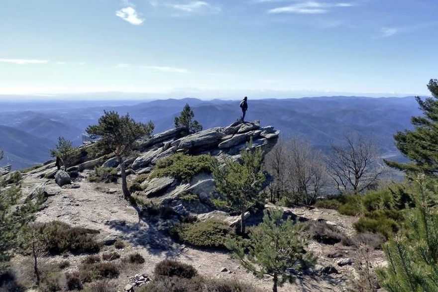 baignade-massif-caroux-haut-languedoc-france-nature-trek-pedestre-accompagne-mouflon-massif-guide