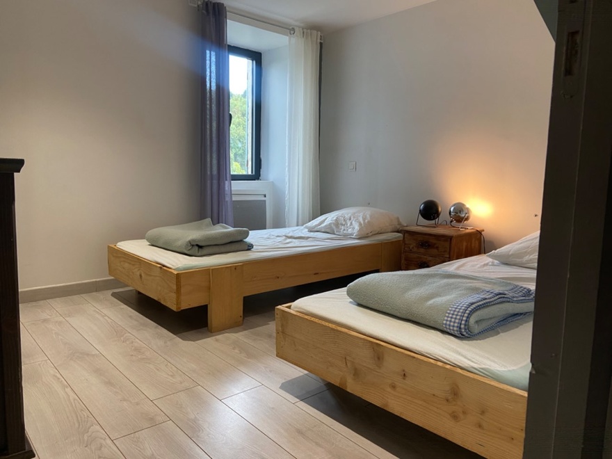 caroux-ferme-rando-hebergement-repas-gastronomie-pension-guidee-nature-trek