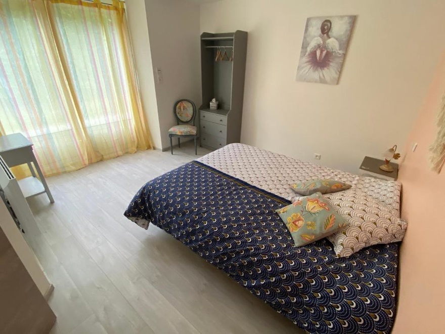 Chambre double - Gamme Essentiel voyage-hebergement-restauration-hotel-room-velodyssee