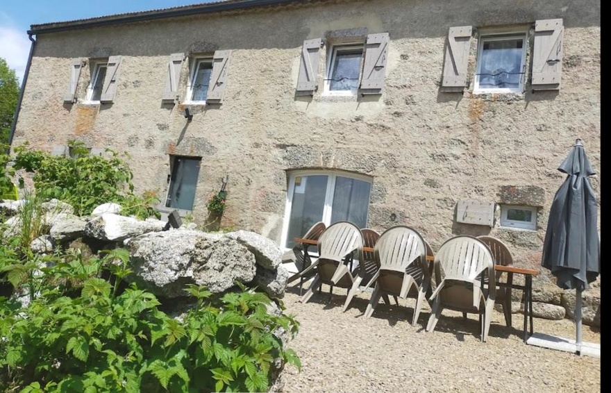 Maison d'hôte - Gamme Essentiel vin-chambre-room-hotel-hebergement-stevenson-restauration-rando