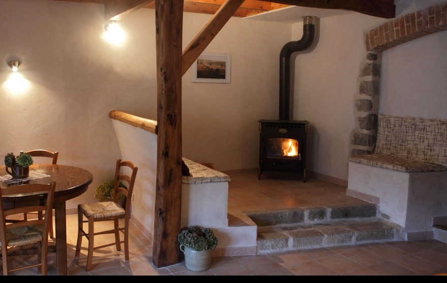 Espace Interieur - Gamme Essentielle voyage-rando-hebergement-hotel-vin-restaurant- bar- room-chambre-accueil