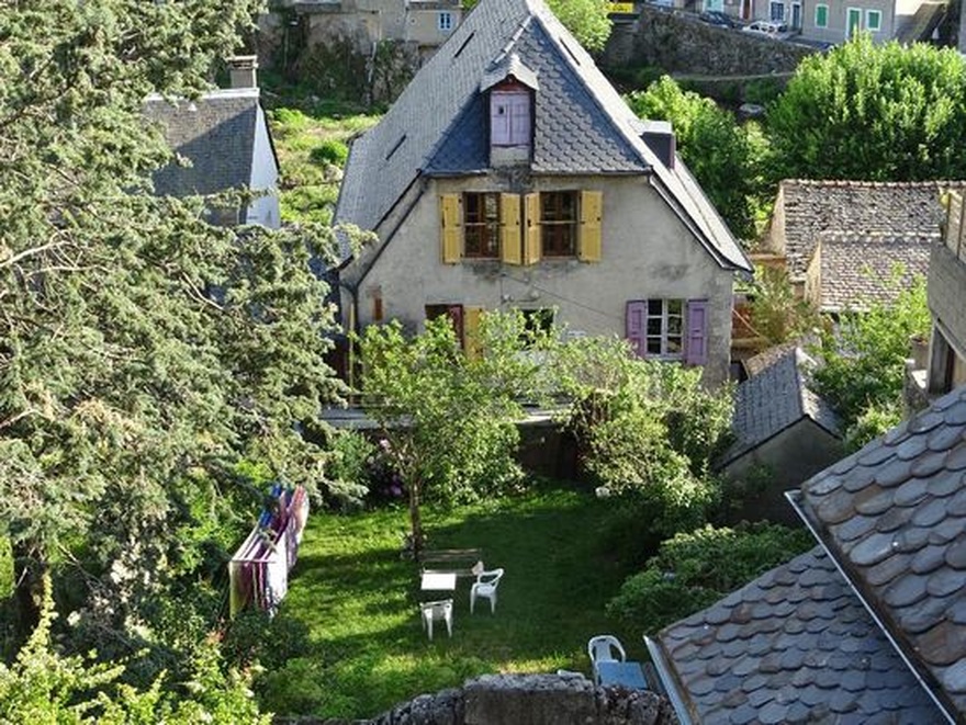 Jardin - Gamme Essentiel hebergement-restaurant-gastronomie-vin-cevennes-stevenson-rando-trek