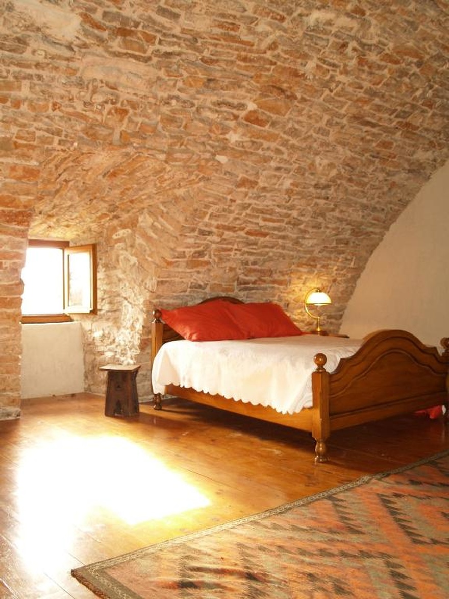 voyage-hebergement-restauration-hotel-room-trek-causses