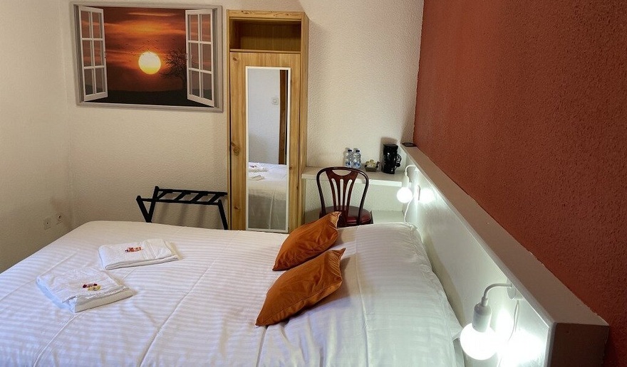 Hôtel à le Cheylard Hôtel à Le Cheylard, Ardèche, restaurant, confort, bar