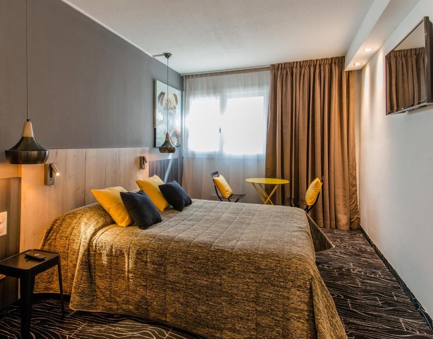 Hôtel, chambre, repas, déjeuner, diner, room, velo, Agen