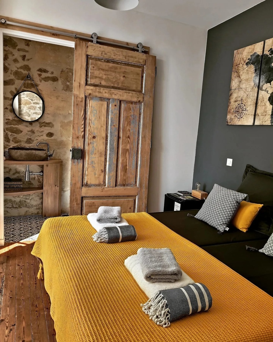 guest-house-b&b-swimming-pool-nature-occitane