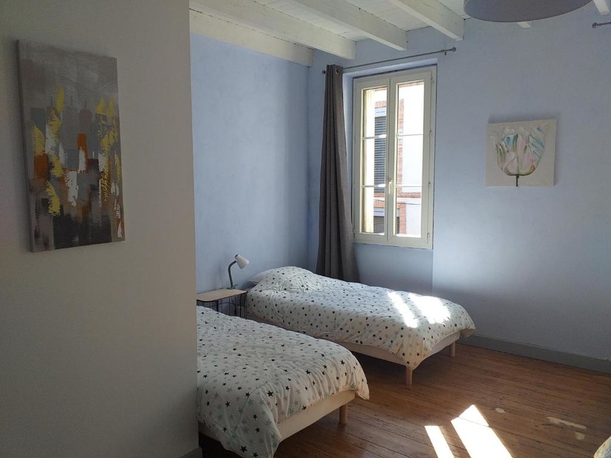 gite-cottage-b&b-accomodation-travel-bike