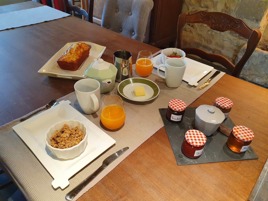activities-france-bike-travel-tour-stay