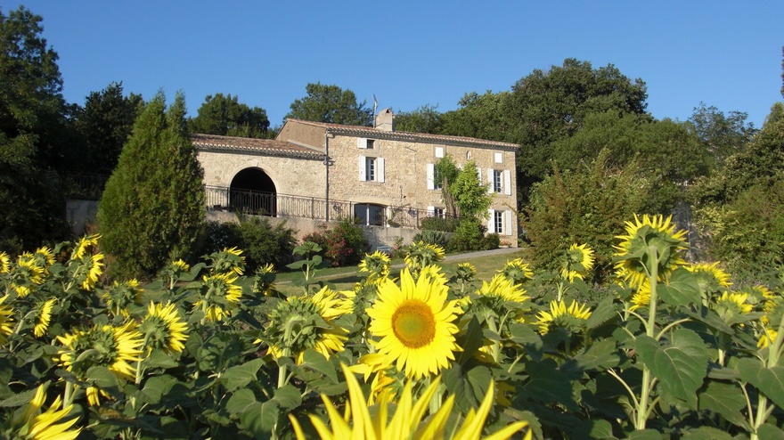 castelnaudary-authentique-cassoulet-fait-maison-traditionnel-sejour-velo-nature-occitane-champetre