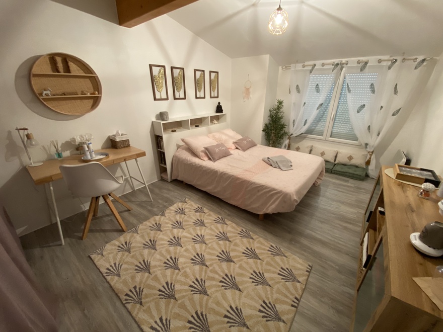 Chambre double - Gamme Confort vin-chambre-room-hotel-hebergement-velodysse-restauration-rando