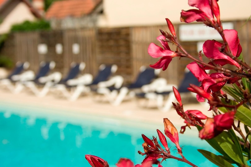 velodyssee-a-velo-en-famille-bassin-d-arcachon-hotel-trois-etoiles-piscine-ete-sud-france-nature-occitane