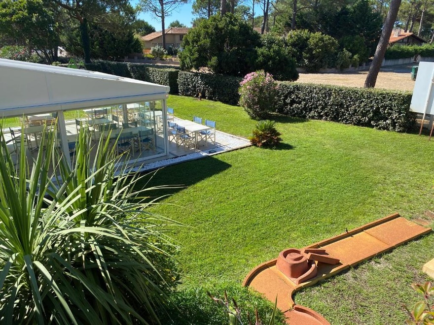 Restaurant - Gamme Confort voyage-velo-hebergement-hotel-vin-restaurant- bar- room-chambre-accueil